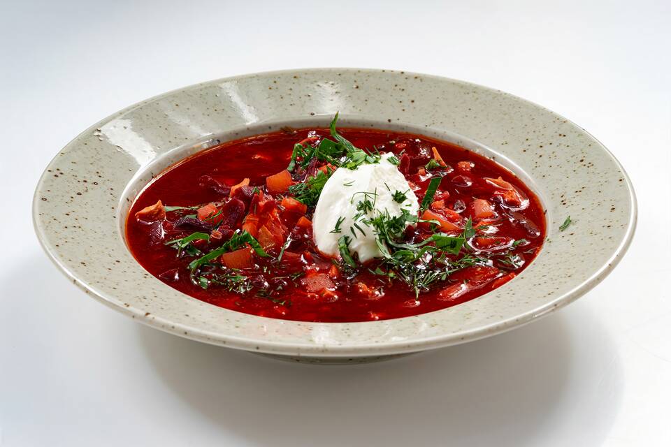 Как сварить свекольник с мясом: пошаговый рецепт